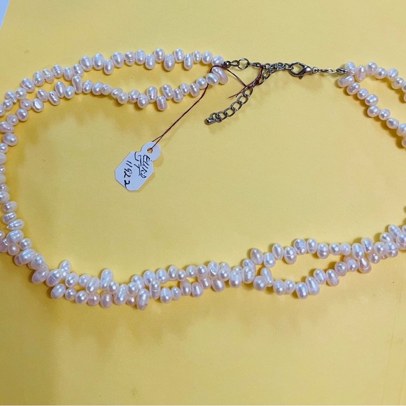 SALE!!!  Lot of 5 beautiful women’s necklaces-all unique and wearable now-NEW - Picture 12 of 15